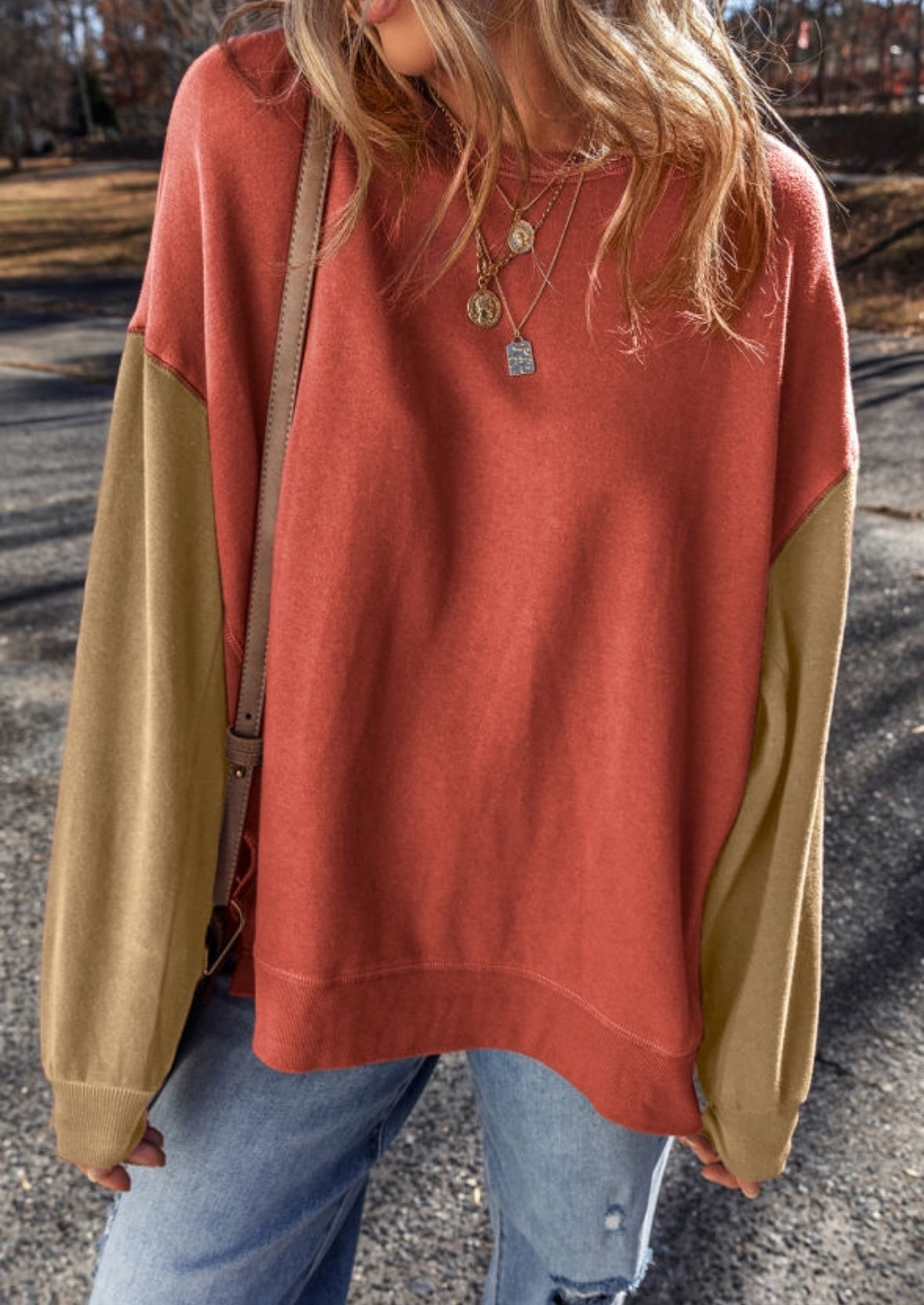 *Preorder* Wholesale Women's Two-Tone Drop Shoulder Sweatshirt